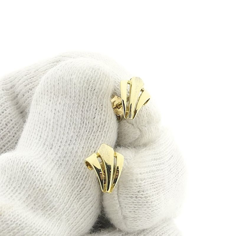 Image 7 of Golden fantasy stud earrings