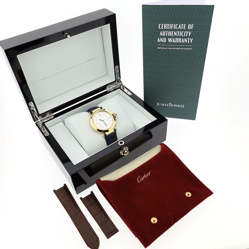 Image 4 of Cartier Pasha De Cartier 2726 W3018651; 18k gold men's watch