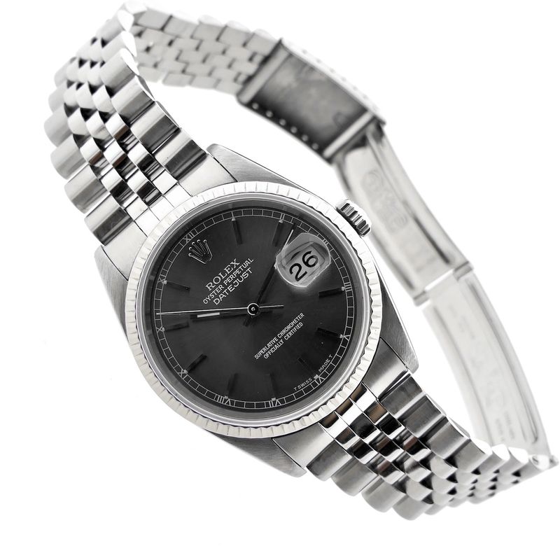 Image 19 of Rolex Datejust 16234; Automatic watch in full set