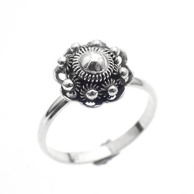 Image 1 of Silver ring with Zeeland button