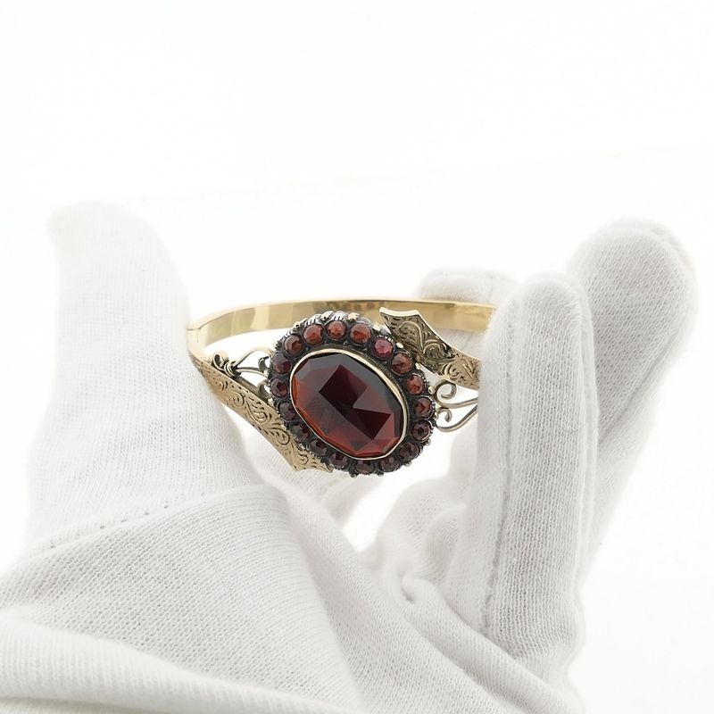 Image 5 of Antique Victorian gold and silver bangle with garnet