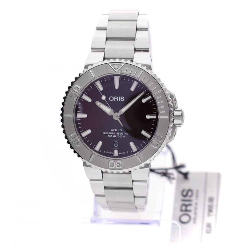 Image 1 of Oris Aquis Date Relief 01 733 7766 4158; Automatic Men's Watch