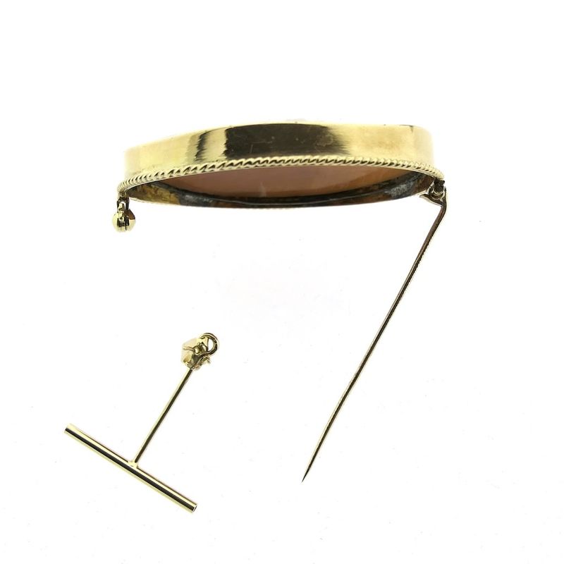 Image 7 of Gold brooch/pendant with cameo