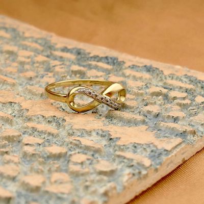 Afbeelding 2 van Gouden infinity ring met diamanten; 0,035 ct.