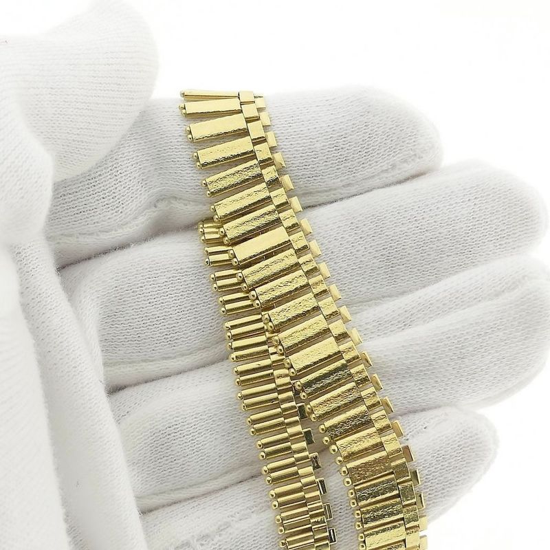 Image 7 of Gold Cleopatra necklace