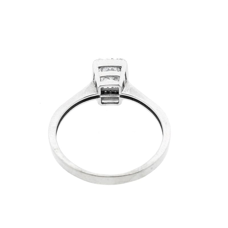 Image 7 of White gold ring with zirconia