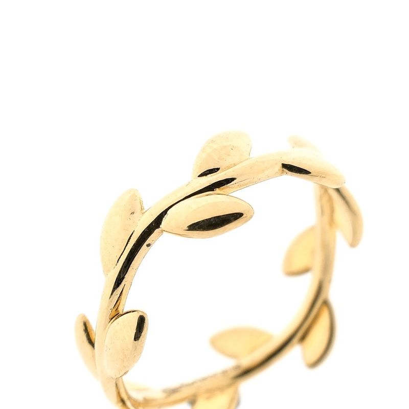 Image 3 of 18-karat gold ring with leaves | Tiffany & Co.