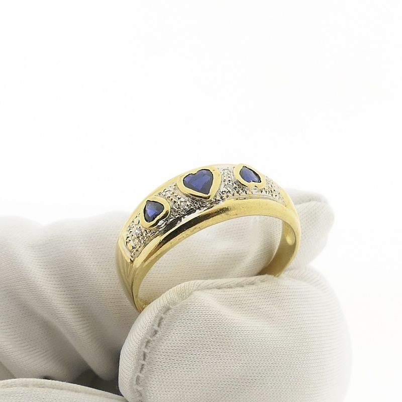 Image 7 of 18K Gold ring with sapphire and diamond | 0.03 ct.