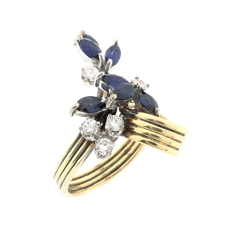 Image 1 of Gold ring with sapphire and diamond | 0.35 ct.