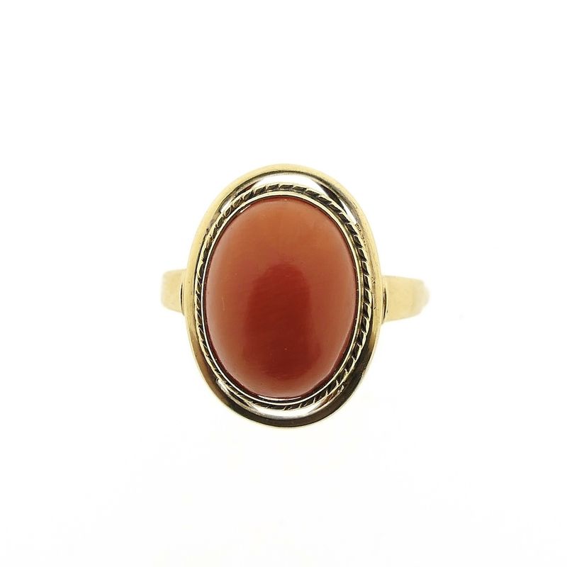 Image 3 of Gold ring with red coral | Vintage