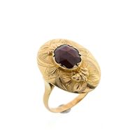 Vintage Gold Ring with Garnet