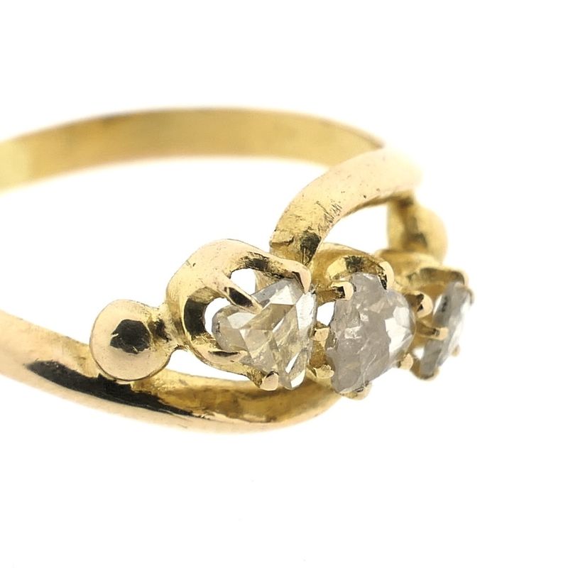 Image 7 of Gold ring with diamonds; Approx. 0.15 ct.