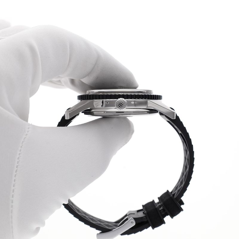 Image 4 of Longines Skin Diver 42mm L2.822.4.56.9; Automatic men's watch