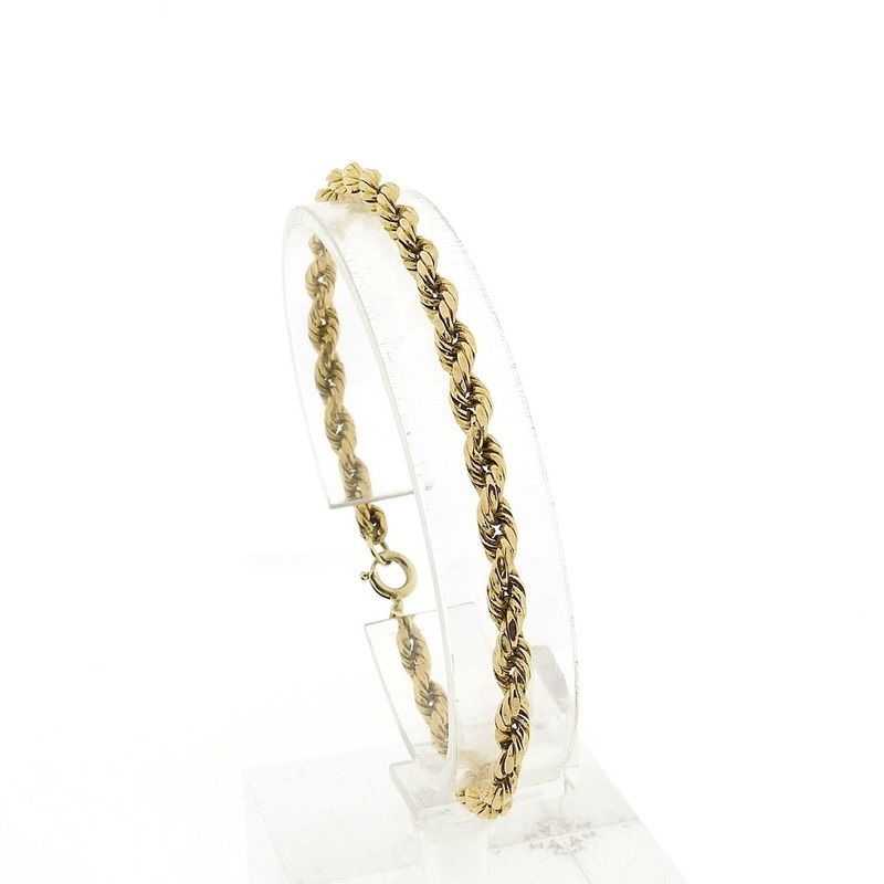 Image 1 of Gold twisted link bracelet | 19.5 cm