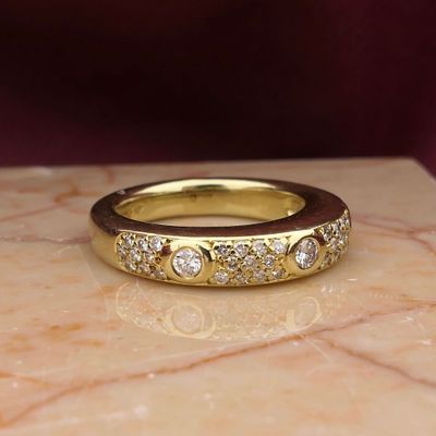 Image 2 of Gold ring with diamonds; 0.67 ct.