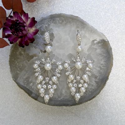 Image 2 of UTOPIA Art Deco white gold earrings with pearl and diamond 3.50 ct.