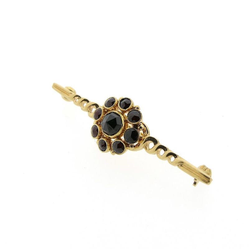 Image 2 of Antique gold brooch with garnet