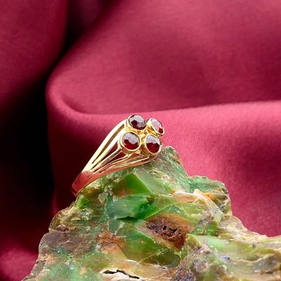 Image 2 of Vintage Gold Ring with Garnet