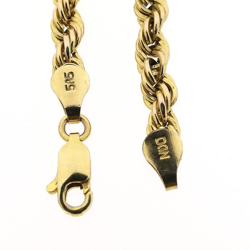 Image 4 of Gold twisted link chain
