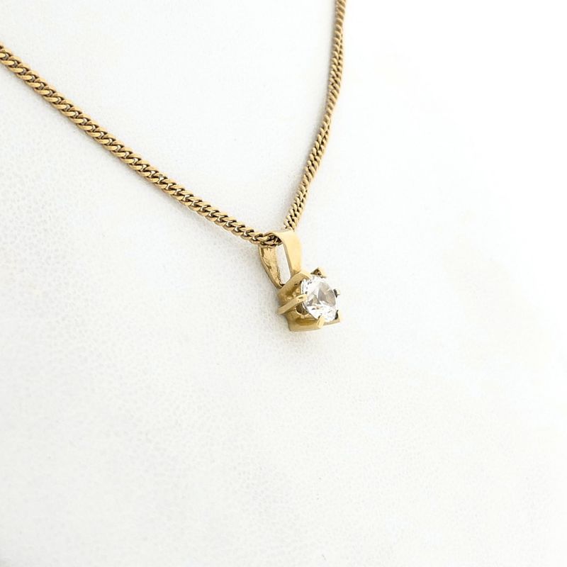 Image 6 of Gold Pendant with Zirconia