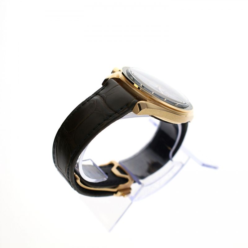 Image 7 of Omega Speedmaster Professional Moonwatch; 18ct. Moonshine Gold