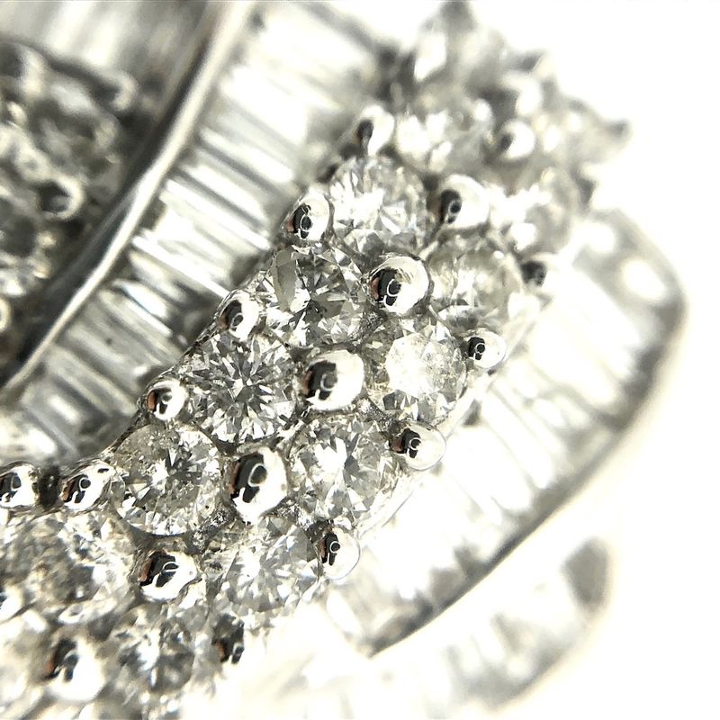 Image 7 of Exclusive cluster cocktail ring with diamond; baguette and brilliant cut 5.00 ct