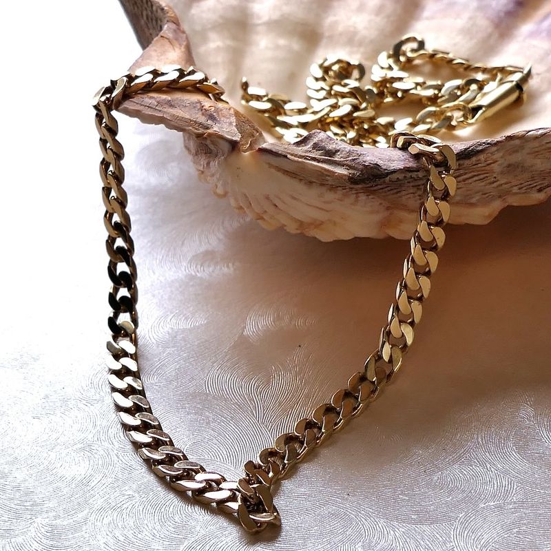 Image 2 of Gold gourmet link chain | 52 cm