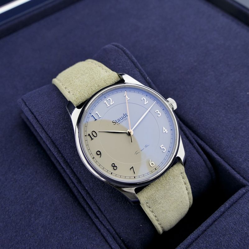 Image 14 of Staudt Twenthe 'Ton-Sur-Ton' T31.131-V12; Automatic watch