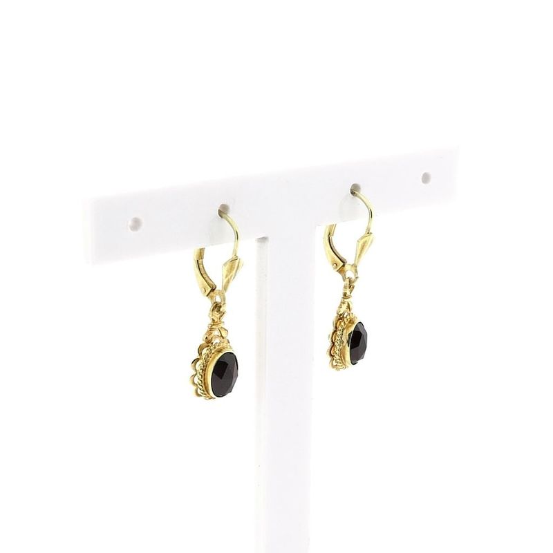 Image 3 of Gold earrings with garnet