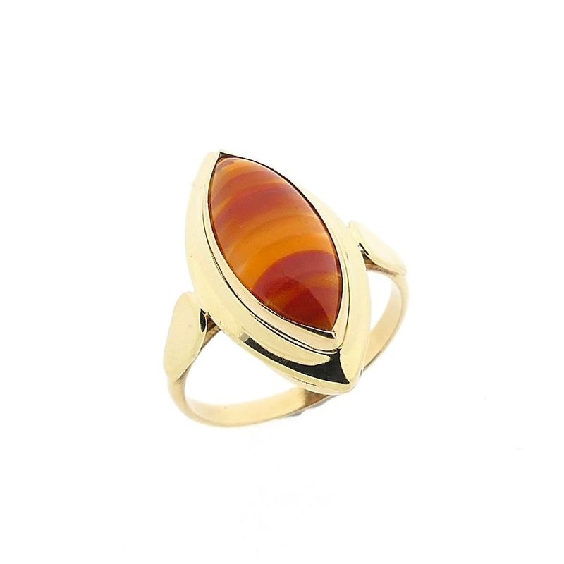 Image 1 of Vintage gold ring with carnelian bandagate