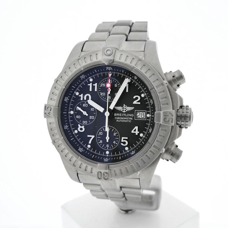 Image 23 of Breitling Chrono Avenger Titanium E13360; Chronograph men's watch