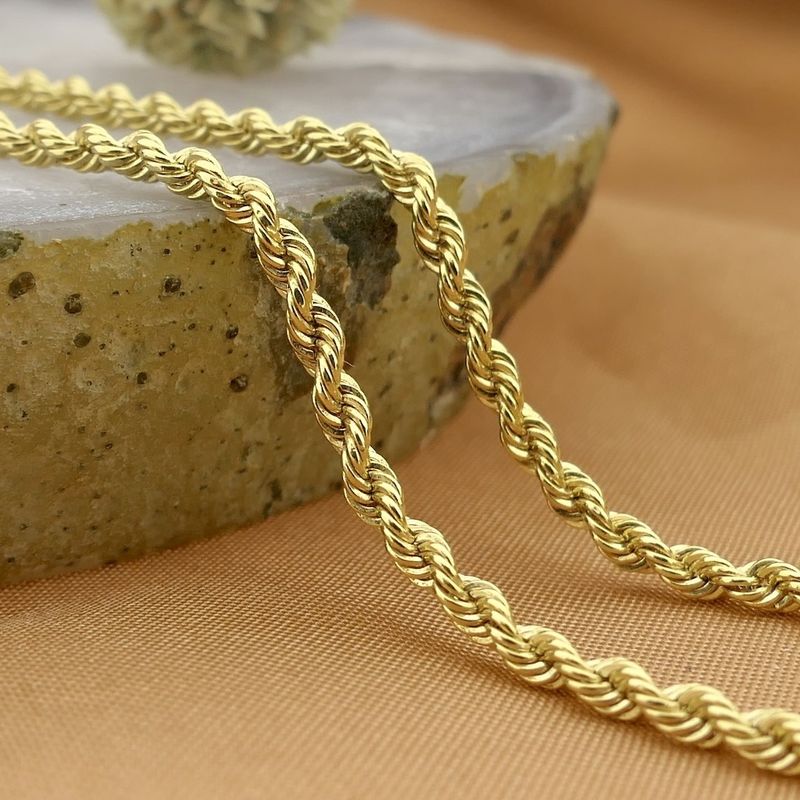 Image 2 of Gold twisted link chain | 50 cm
