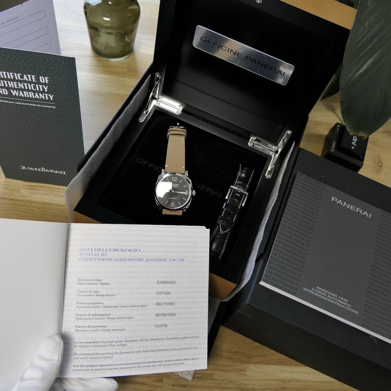 Image 23 of Radiomir Panerai 1940 3 Days PAM00620; Automatic men's watch