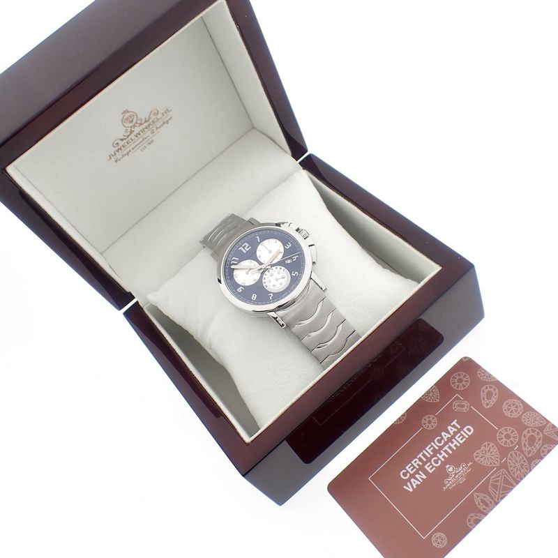 Image 12 of Montblanc Summit XL; Chronograph men's watch
