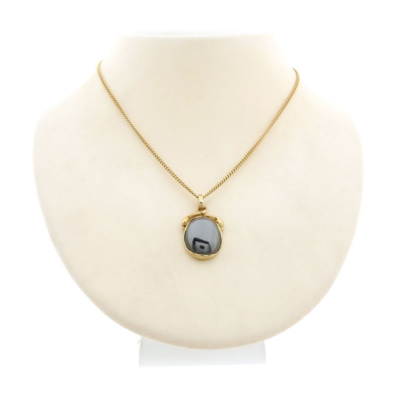 Image 3 of Gold pendant with hematite