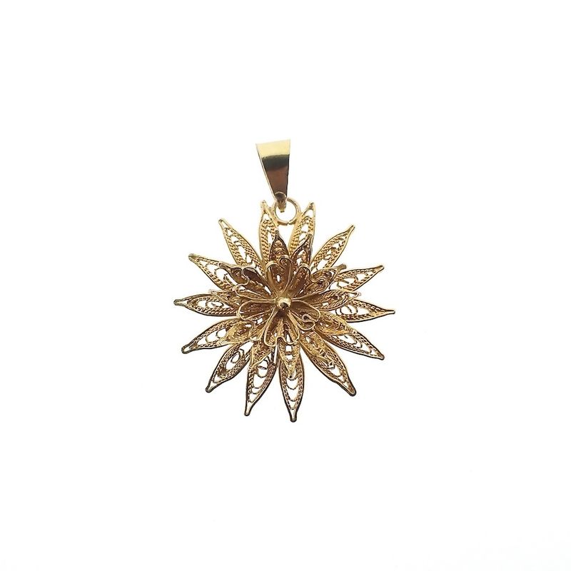 Image 1 of Vintage gold flower pendant with filigree technique