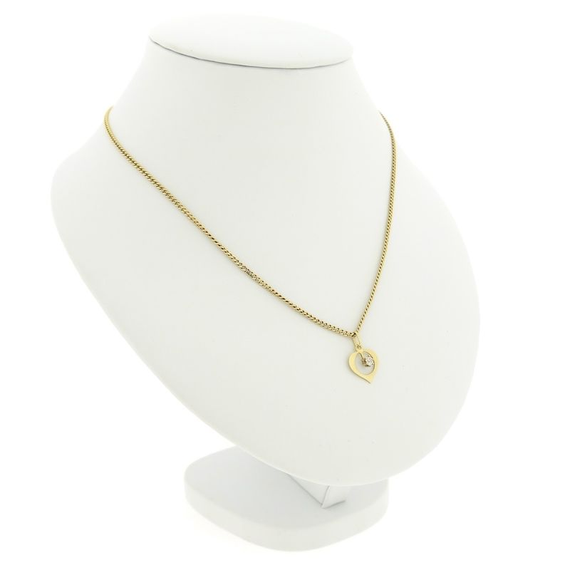 Image 4 of Gold pendant of a heart with zirconia