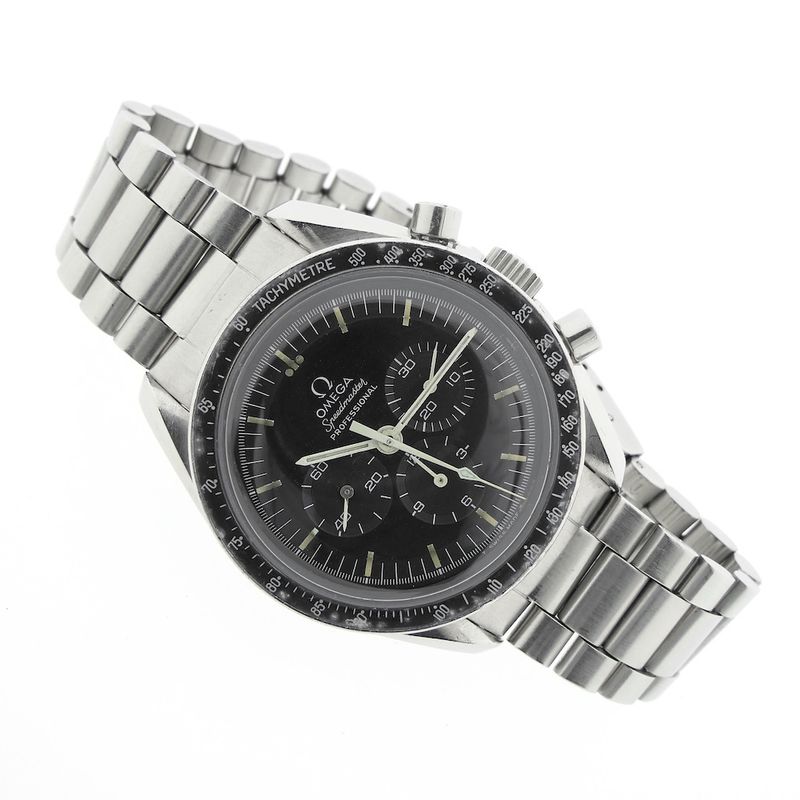 Image 6 of Omega Speedmaster Moonwatch 145022-69 ST; Vintage chronograph watch from 1969