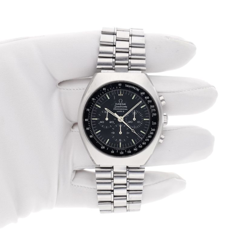 Image 16 of Omega Speedmaster Mark II 145.014; Vintage chronograph men's watch