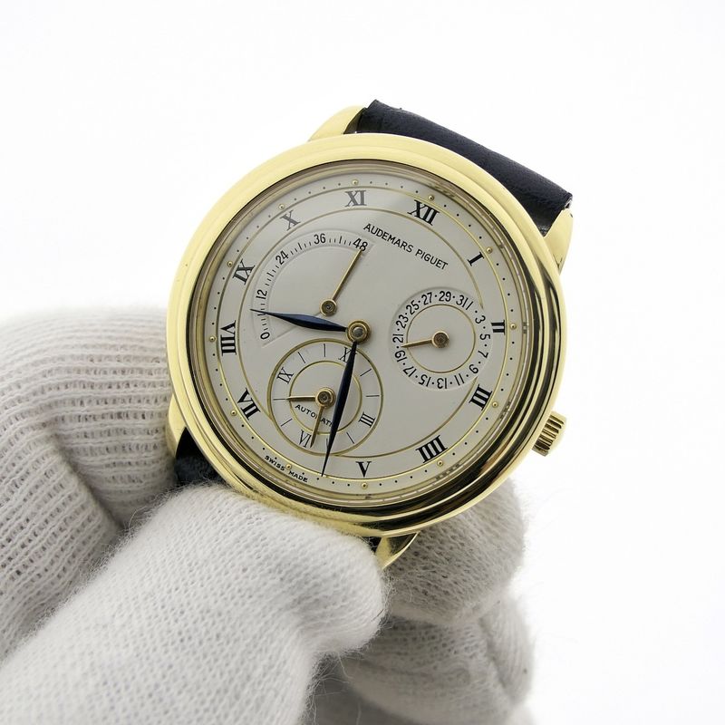 Image 10 of Audemars Piguet 'Dual Time' 25685BA; Automatic 18k gold men's watch