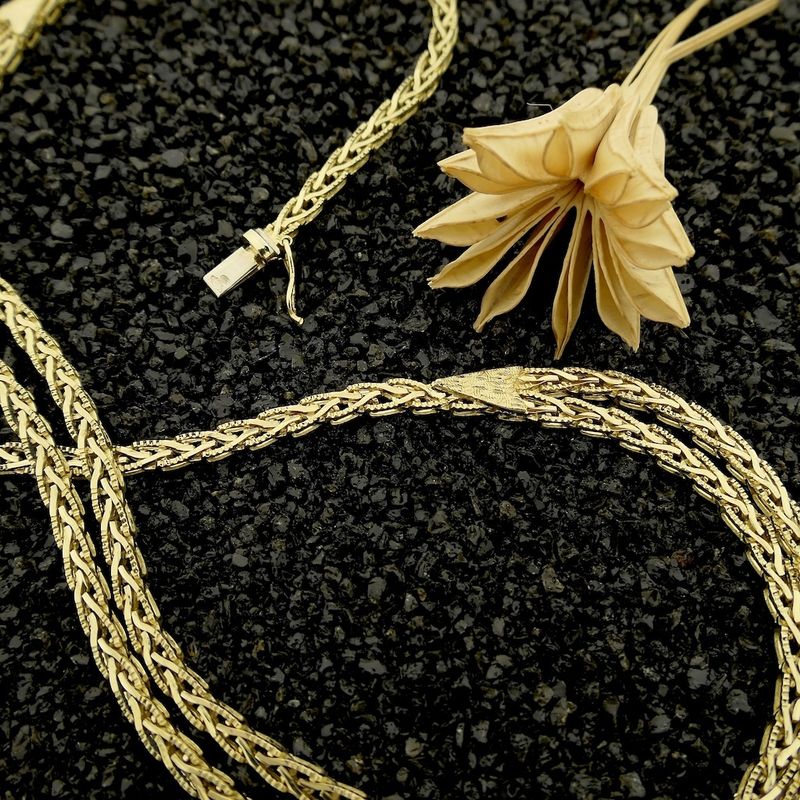 Image 10 of Gold foxtail link necklace