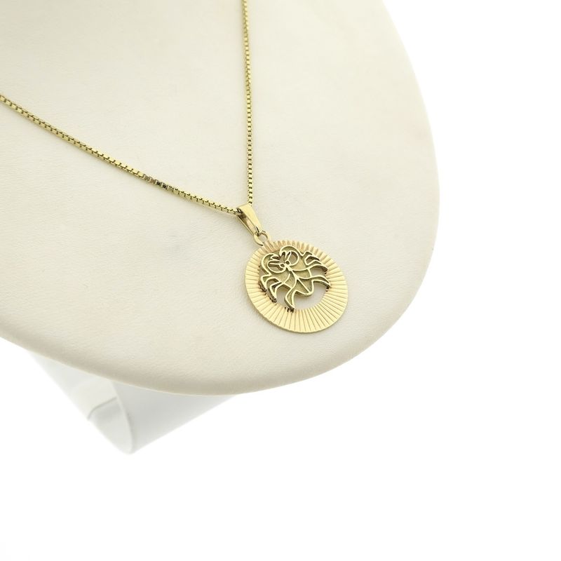 Image 8 of Gold zodiac sign pendant; Cancer
