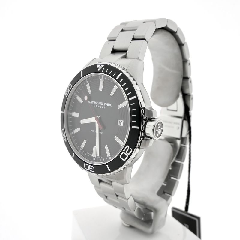 Image 2 of Raymond Weil Tango 8260-ST1-20001; Men's watch