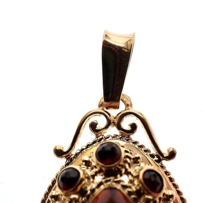 Image 5 of Vintage gold pendant with garnet stones