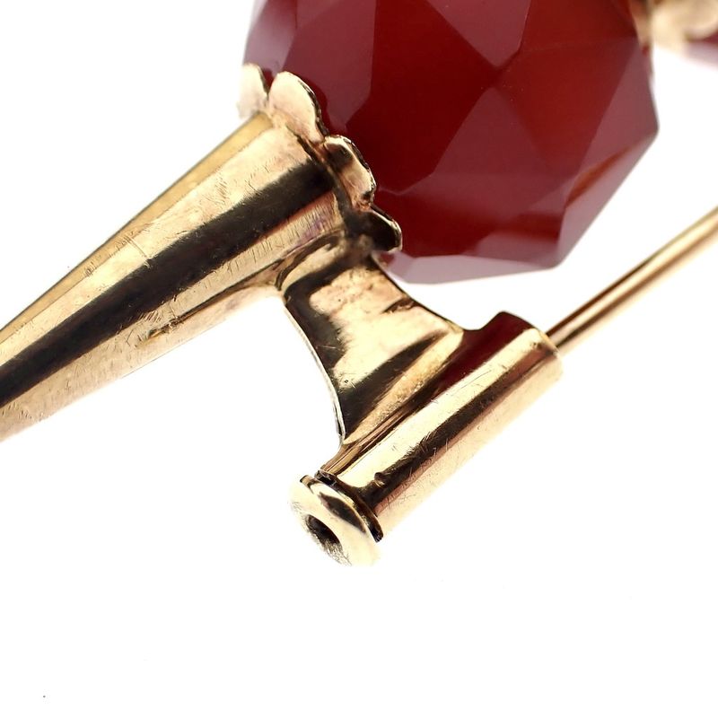 Image 5 of Vintage gold brooch with carnelian