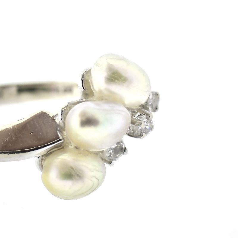 Image 7 of White gold ring with pearl and diamond