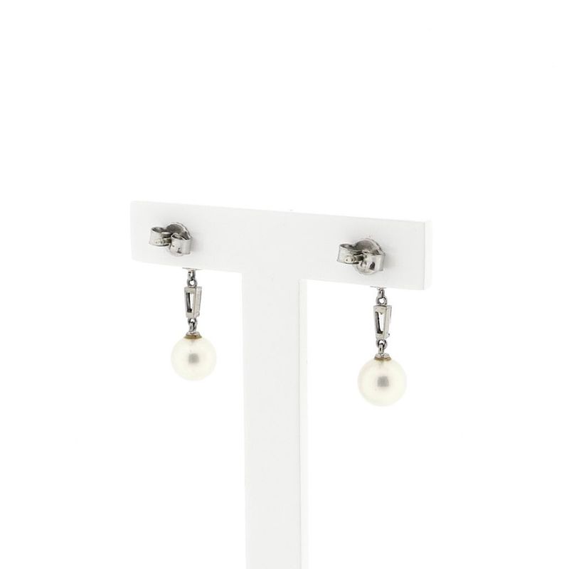 Image 4 of White Gold Earrings with Pearl & Diamonds