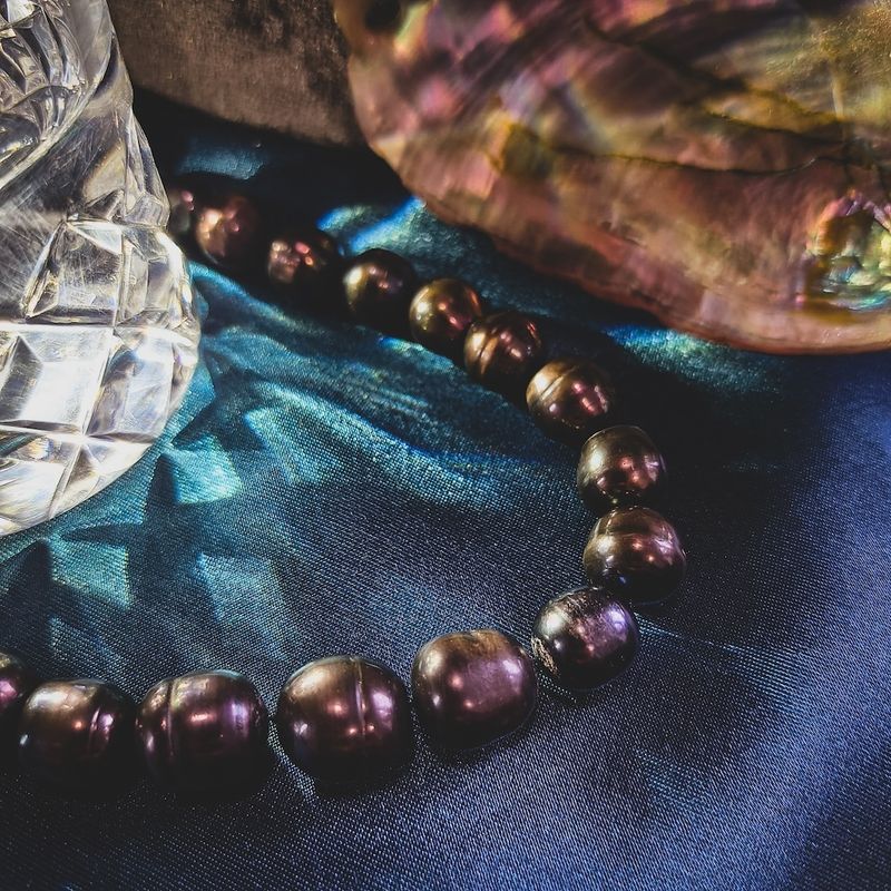 Image 2 of Gold pearl necklace; Tahitian pearls | 43 cm