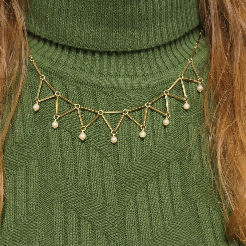 Image 10 of Gold bar necklace with pearls