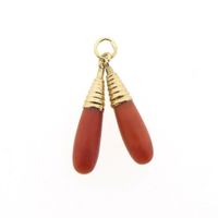 Gold pendant with blood corals | Vintage